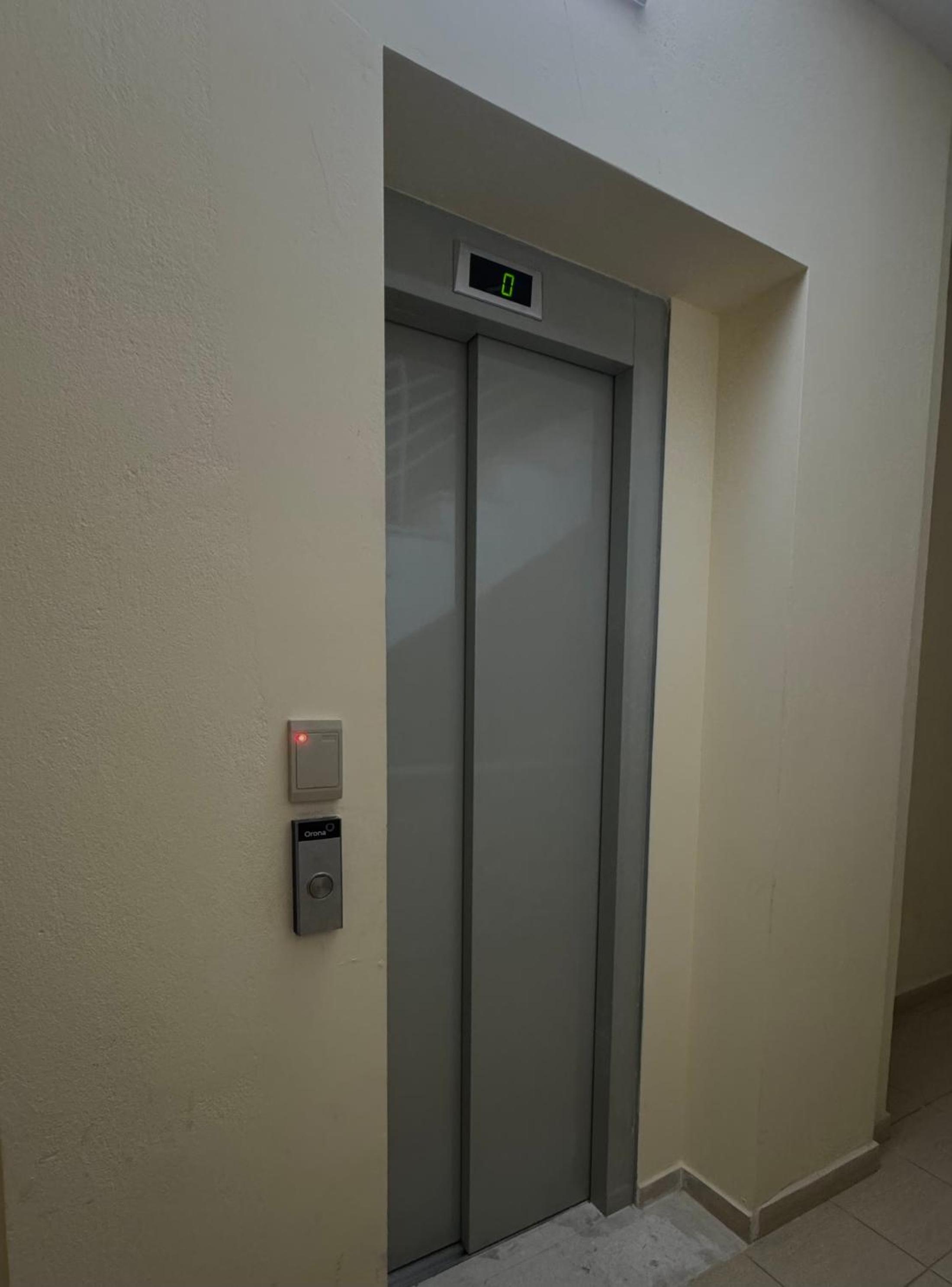 Comfort apartment near Golemi beach
