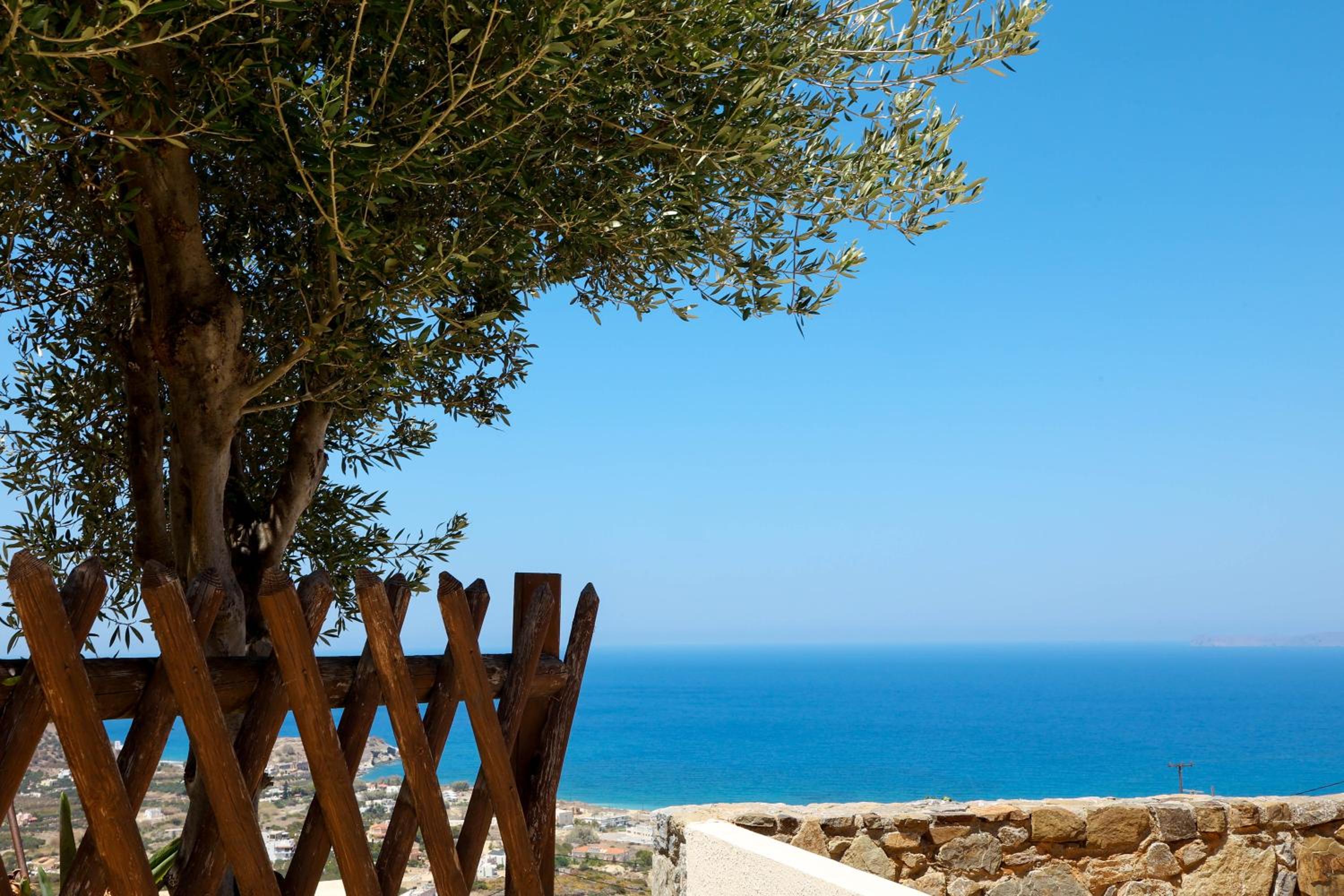 Roussa Village
