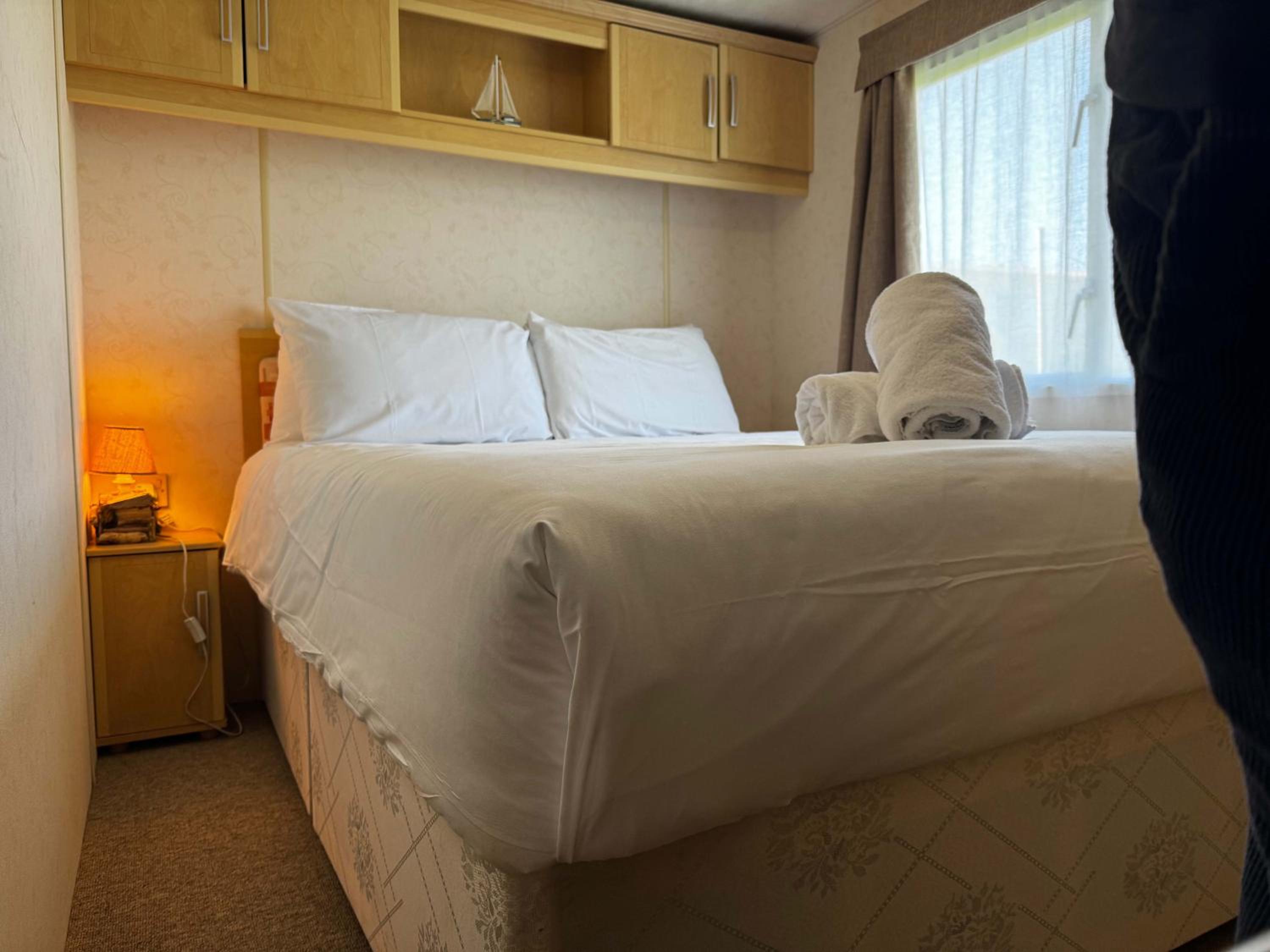 Bembridge Hideaway Static Caravan - Sandhills Holiday Park with Private Beach view 5