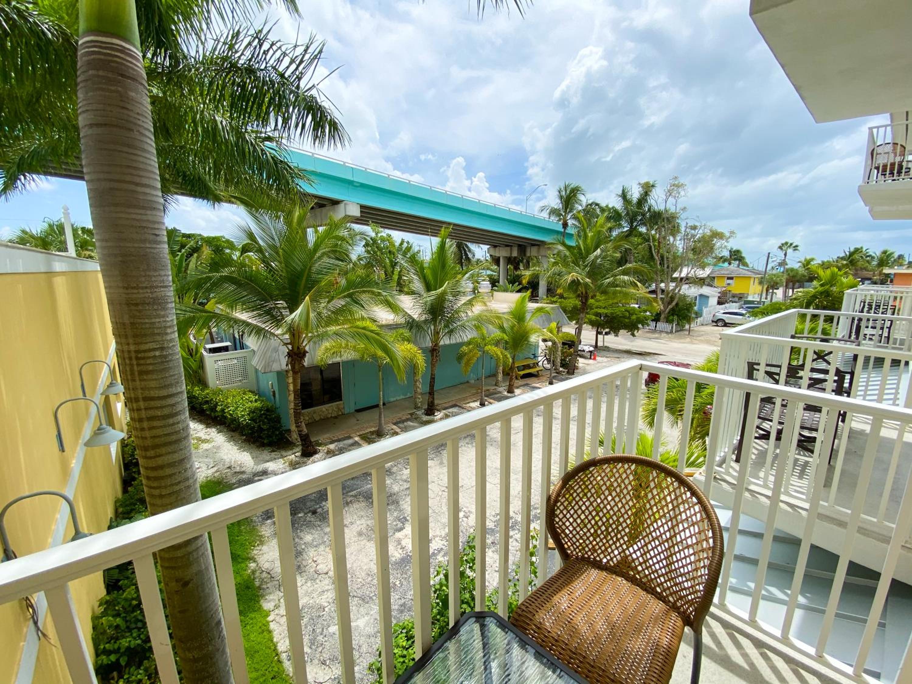1BR Condo: Pool, Balcony, Steps from Times Square view 2