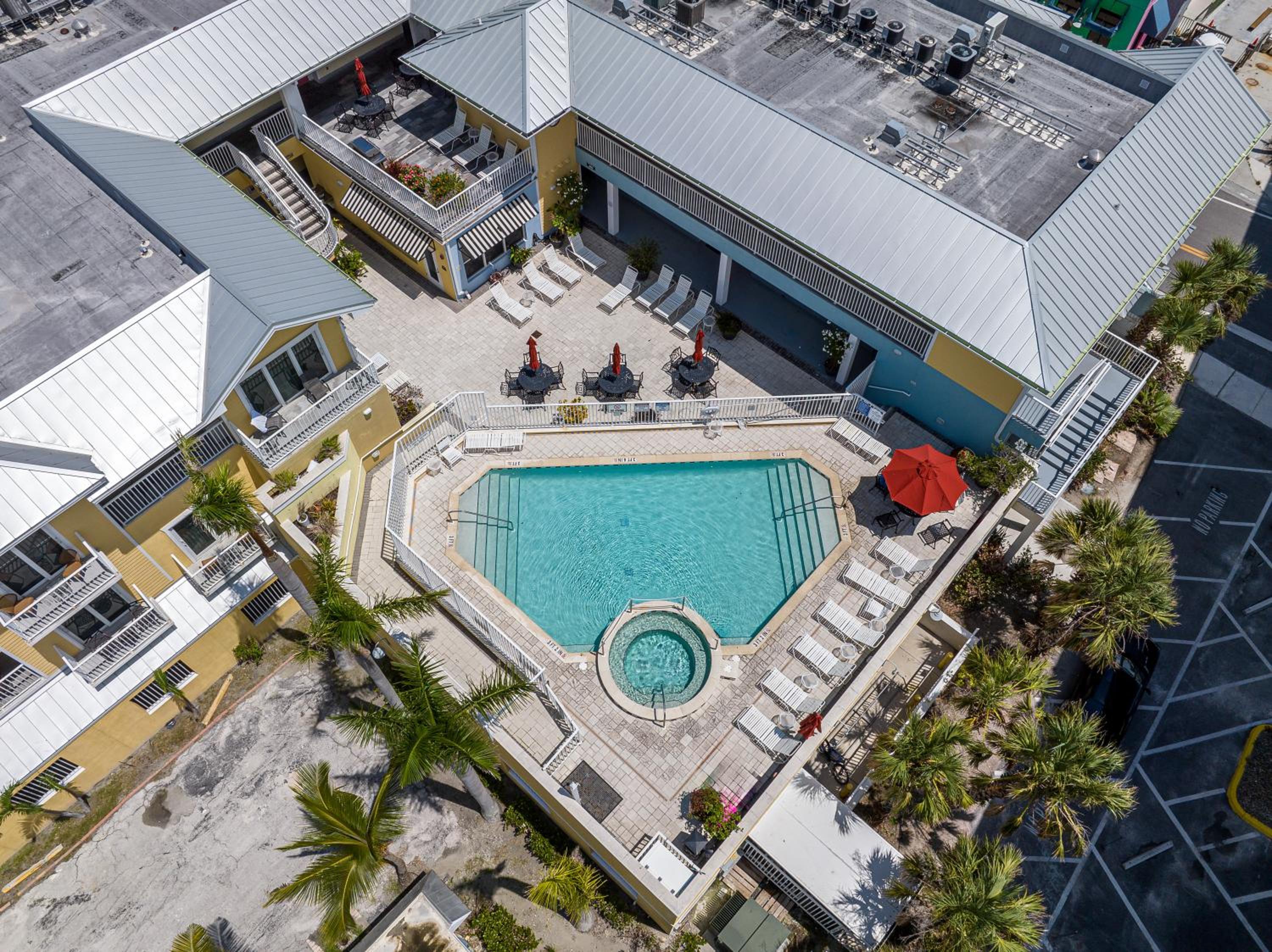 1BR Condo: Pool, Balcony, Steps from Times Square view 3