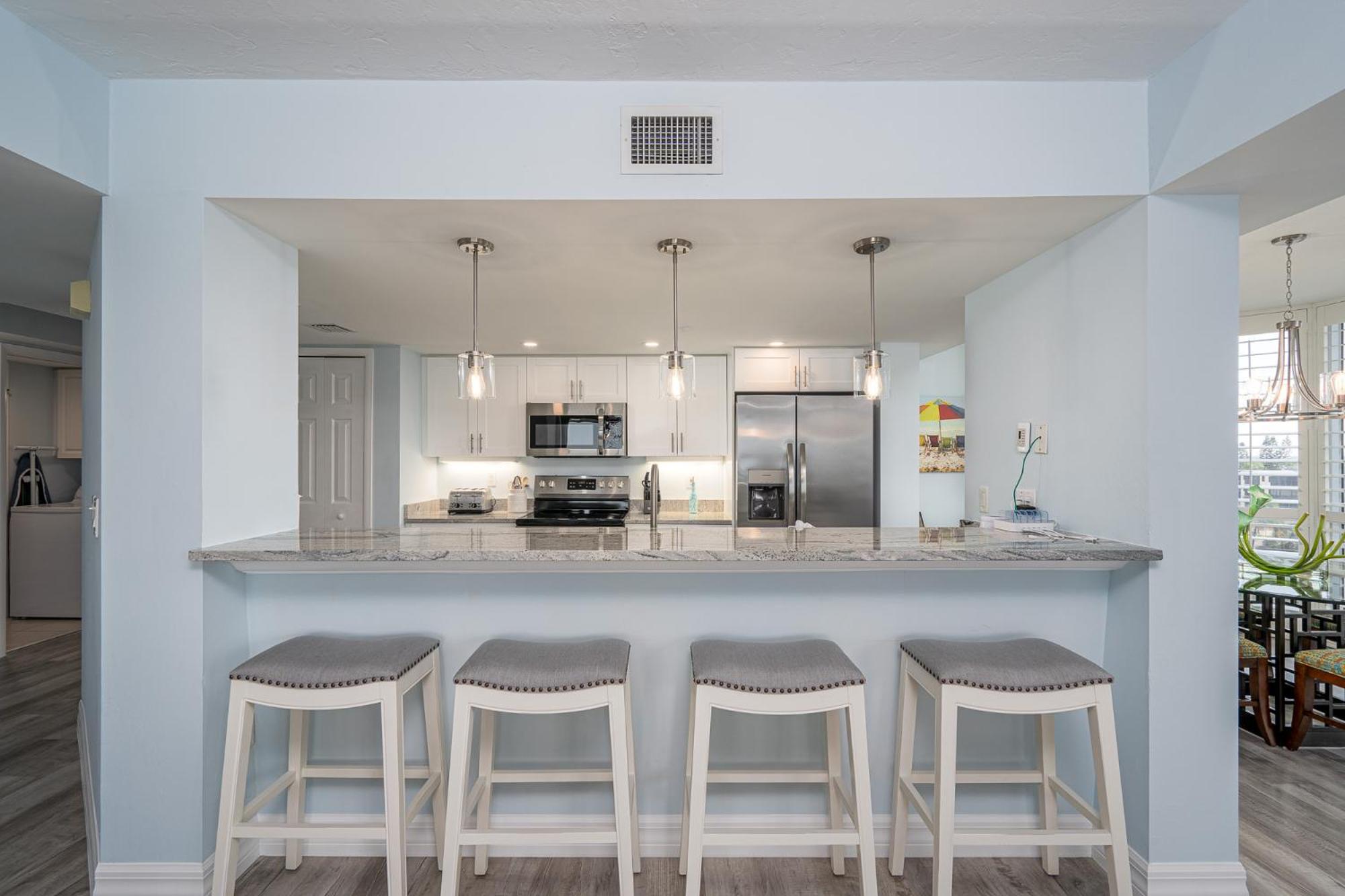 Gullwing 3BR Oasis: Beachfront, Pool, & Lanai view 5