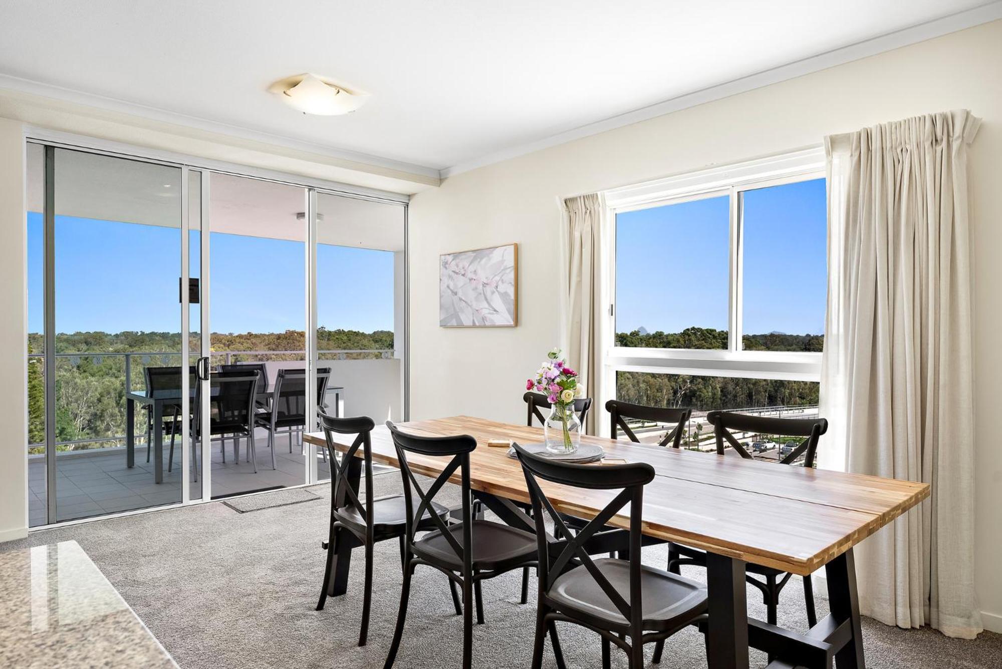 Golfer's Paradise - Pelican Waters