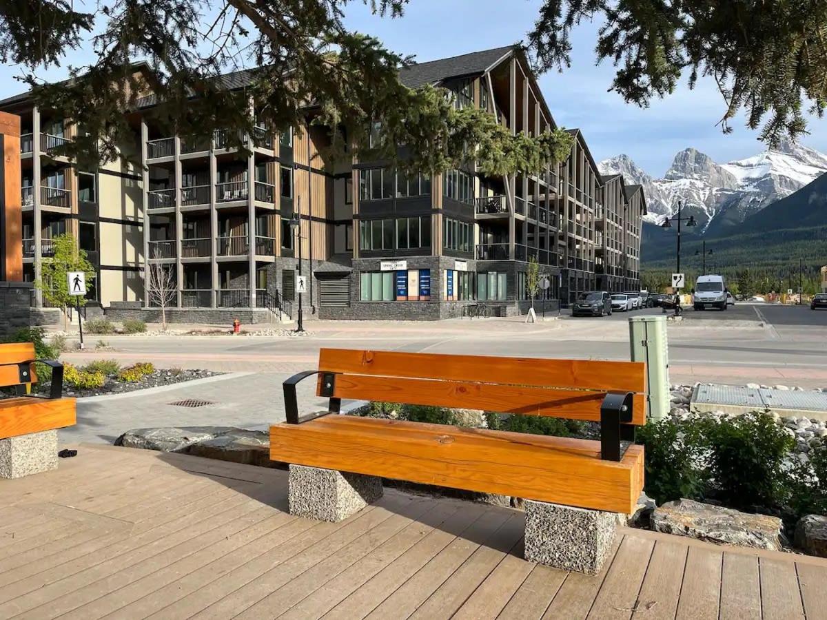 New 1Bd Luxe King Suite with Superb Mtn View