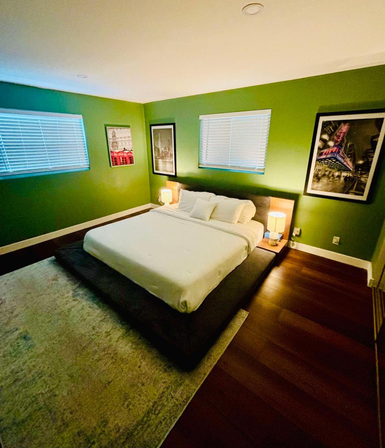 Luxury Townhome by Fort Lauderdale Beach & Downtown