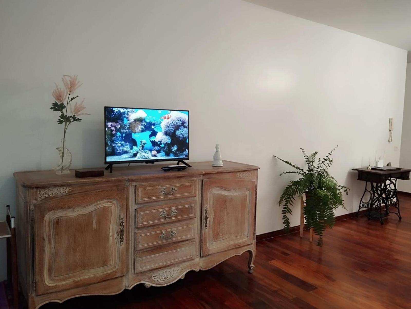 Departamento Barrancas, excelente ubicación, muy amplio, con seguridad