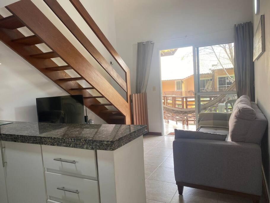 Duplex Arembepe, beira mar, piscina i wifi