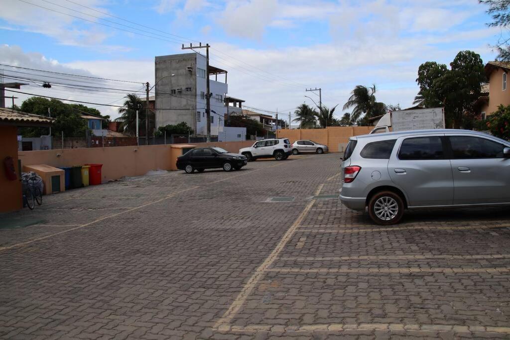 Duplex Arembepe, beira mar, piscina i wifi