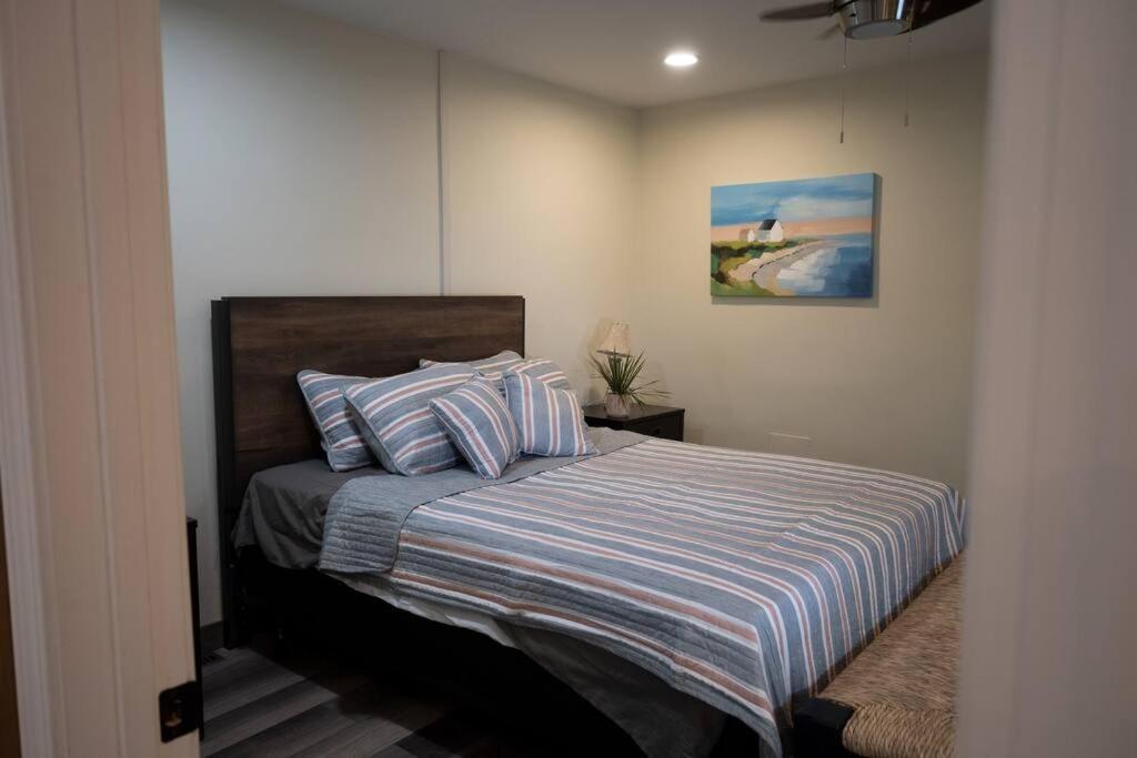 Cheerful 1 Bedroom Home with Mountain View view 2