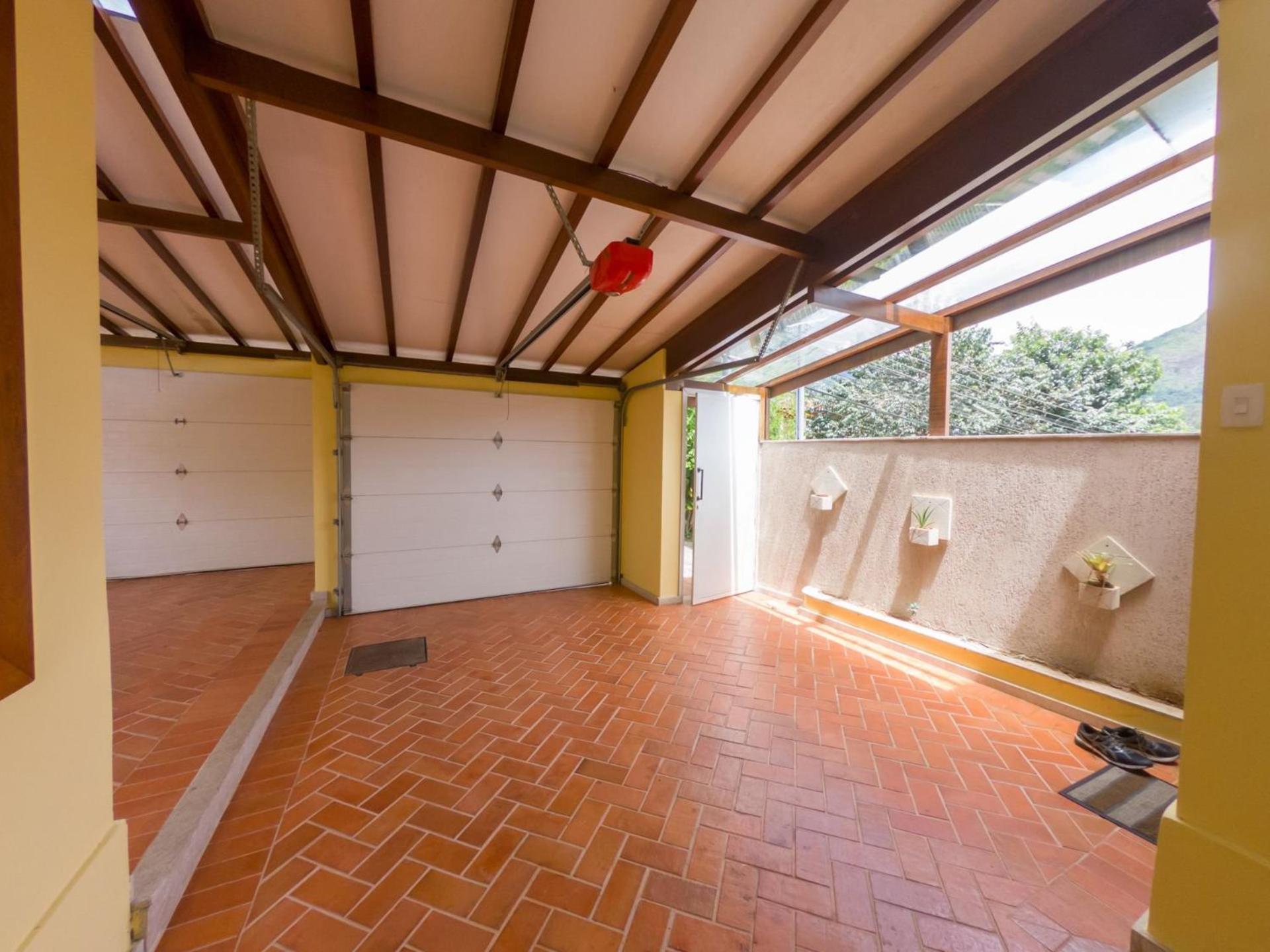 Casa na Serra com área de lazer