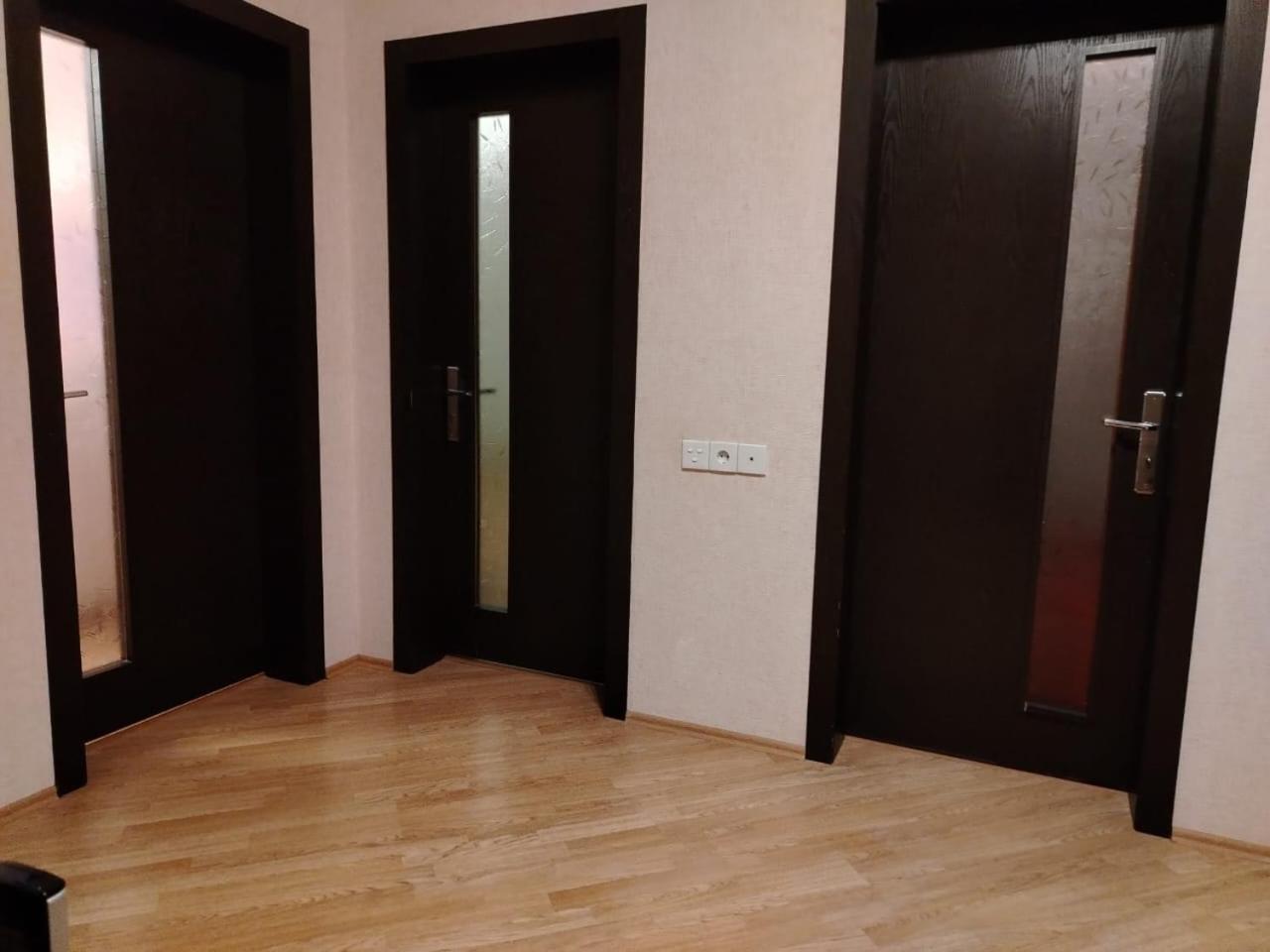 House with 3 bedrooms,1 living room and a kitchen in Bakikhanov district, near Tolkuchka