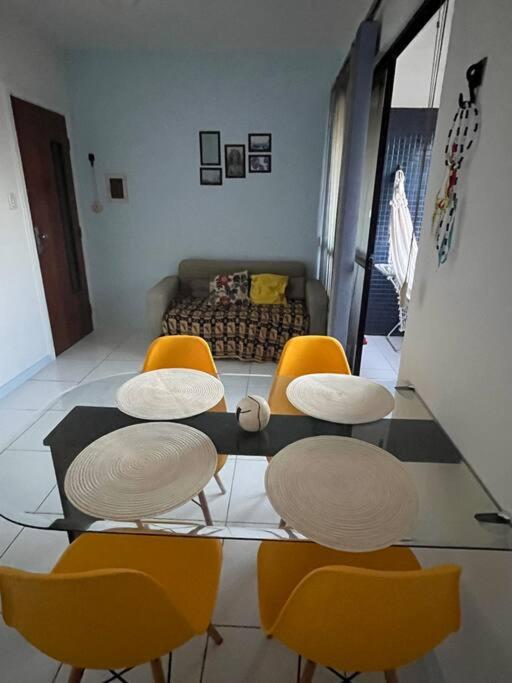Flat Sereia na orla do melhor bairro de Salvador