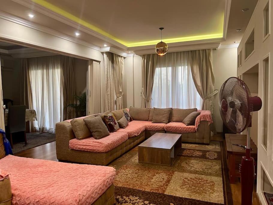 Families Only -Luxurious Apart Rehab New Cairo