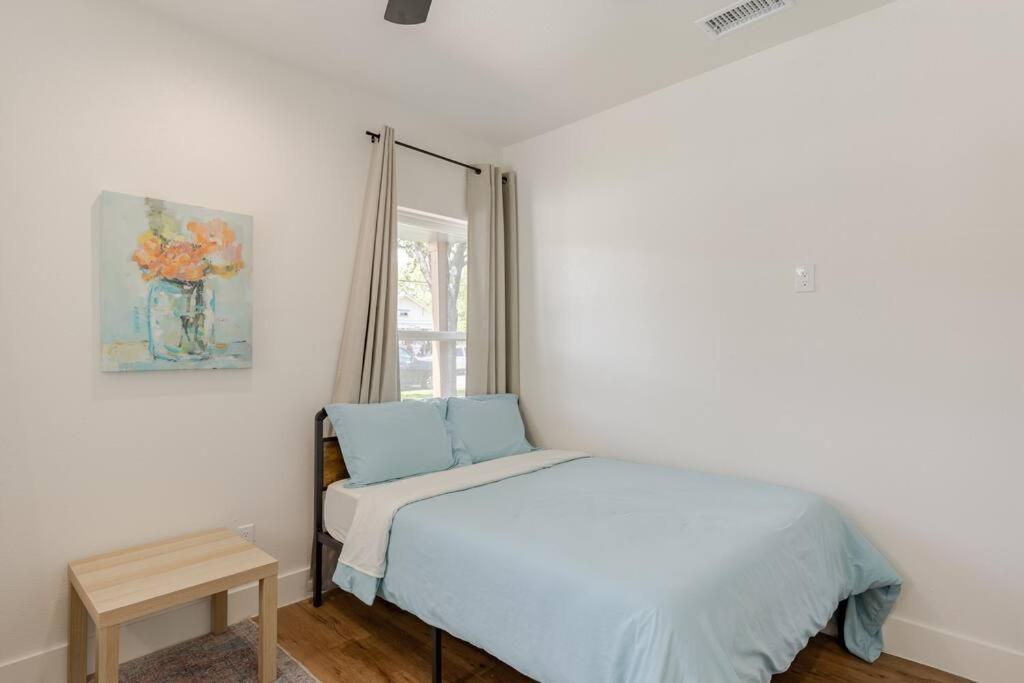 Urban Retreat near Historic Downtown McKinney view 3