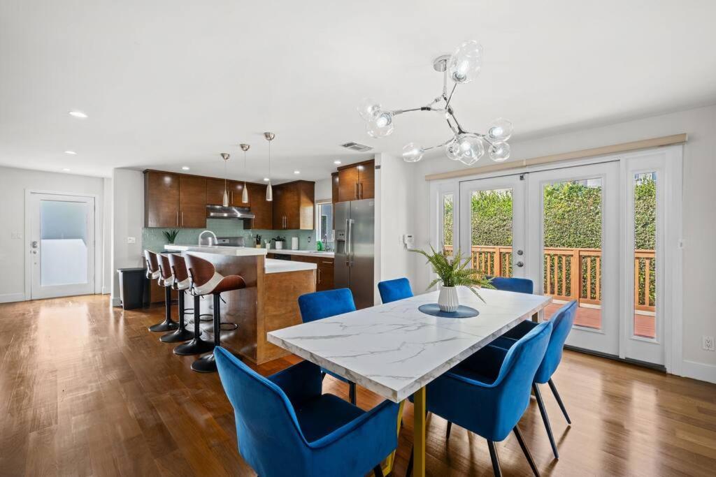 Spacious 4BR House Open Floor Plan with Backyard