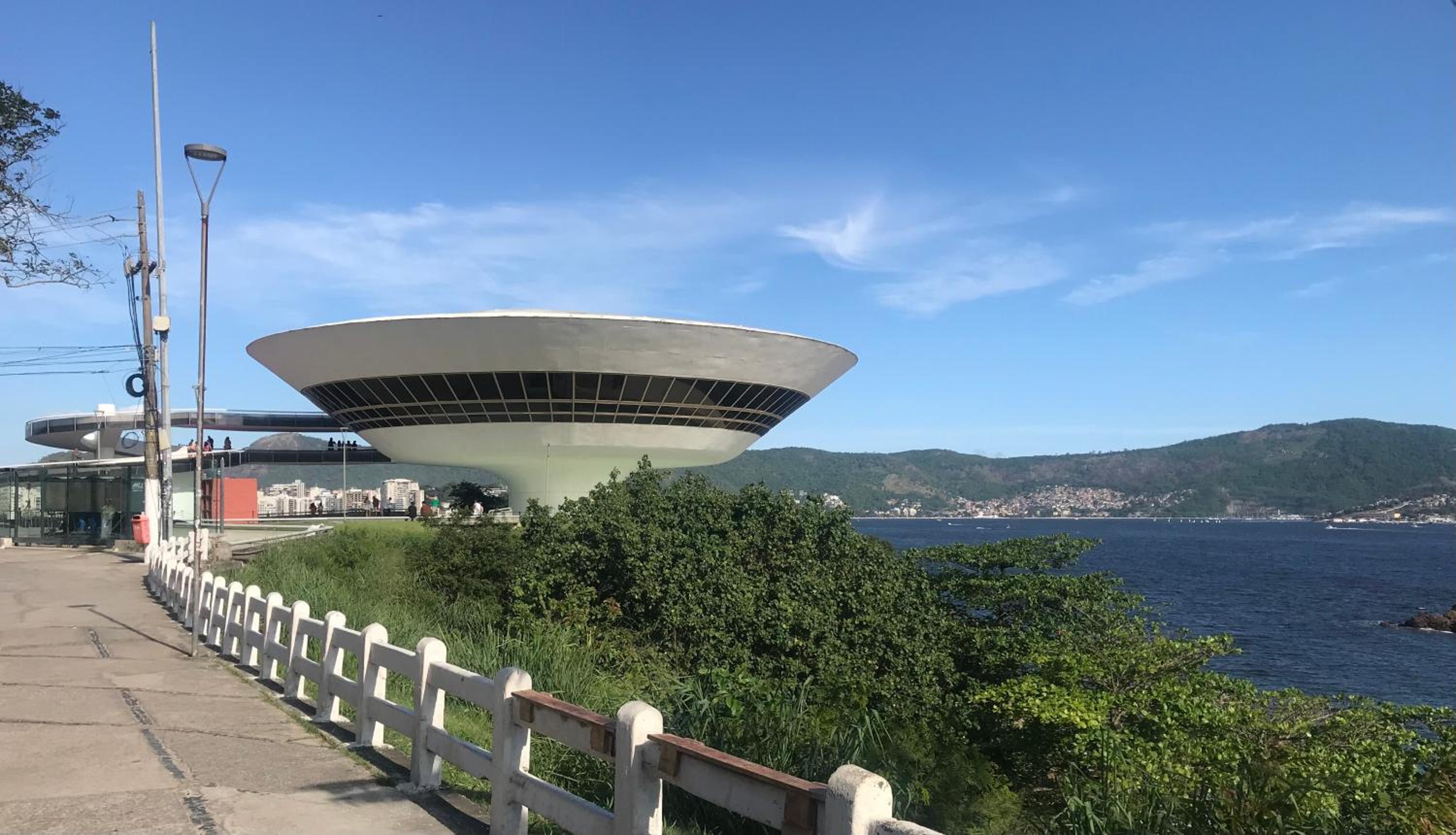 Excelente Studio - Centro - Niterói
