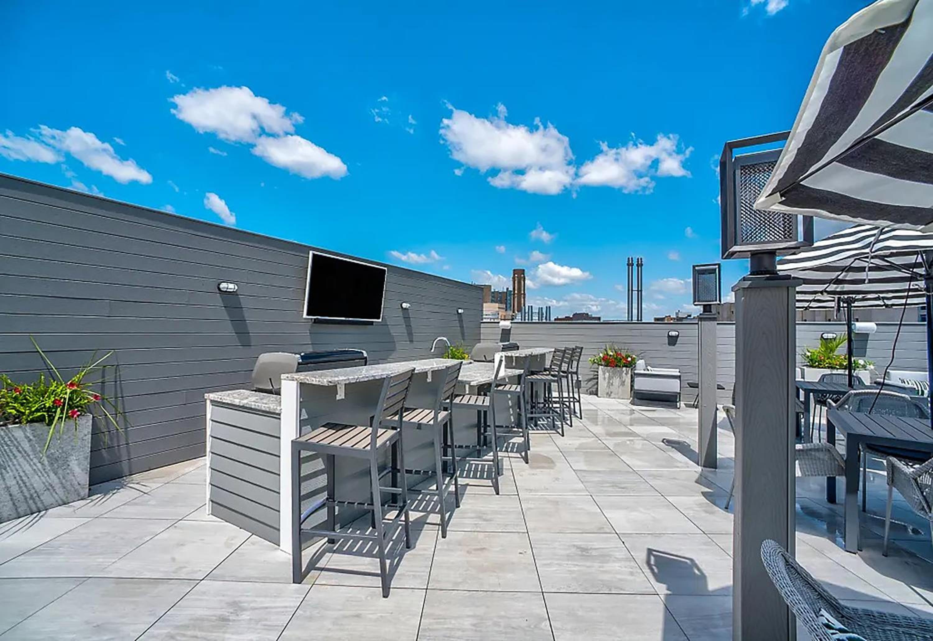 New Haven Vacations - Luxury Furnished Apartments by Hyatus Downtown at Yale - Property Image 55