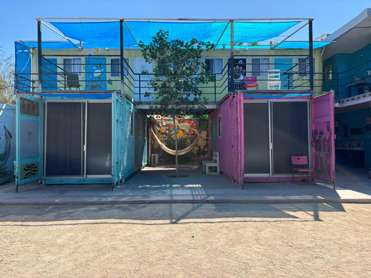 Hotel Peace Hostel MX - Image 1