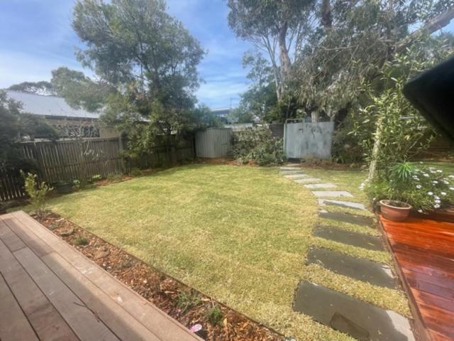 Saltbush - Ideally located and modernised MCM Beach House