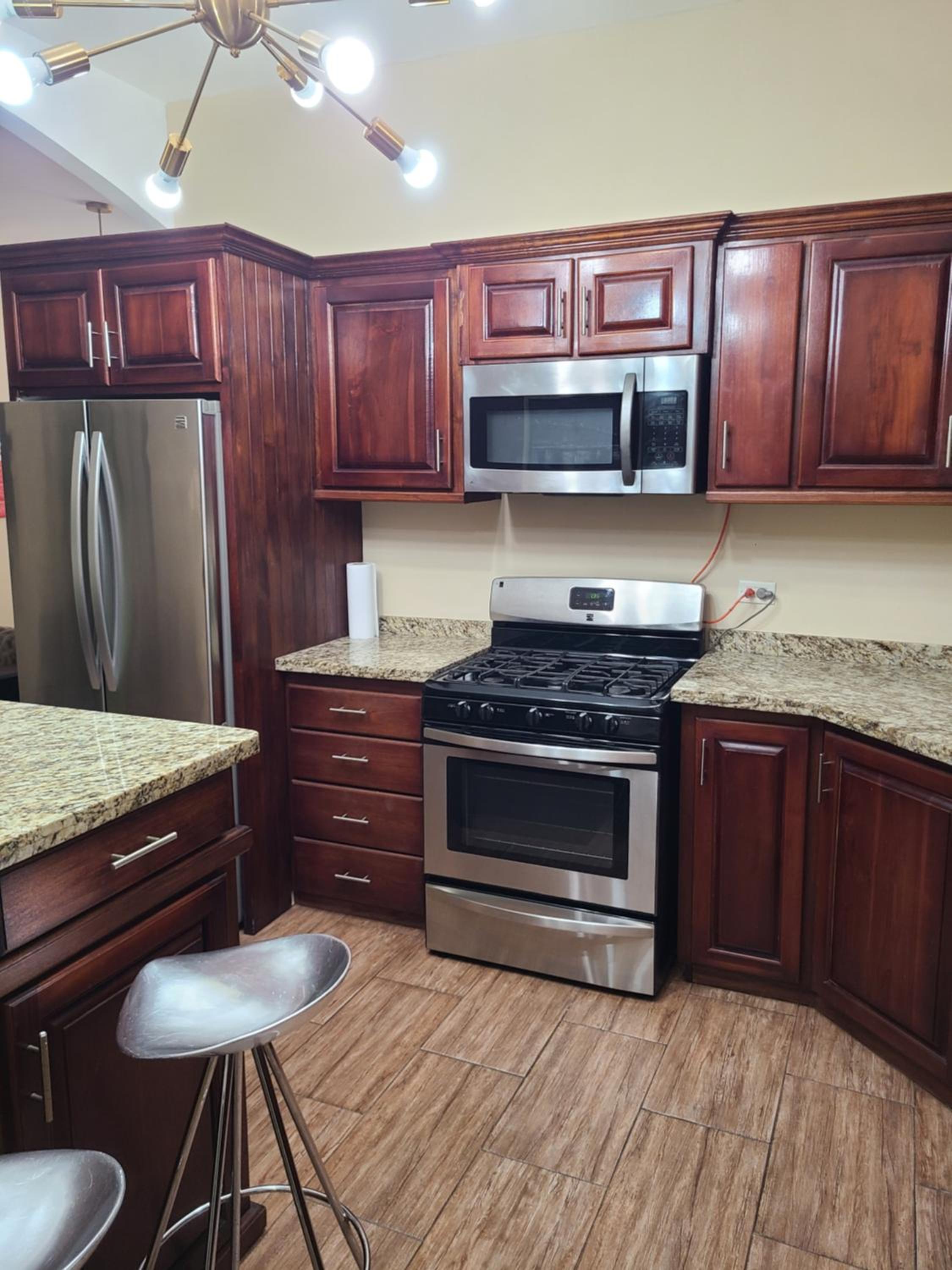 Quiet Oasis It's spacious and elegantly designed view 2