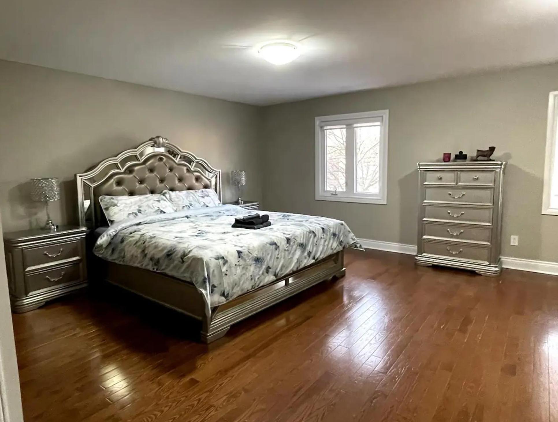 Family-Friendly Retreat for 14 in Richmond Hill