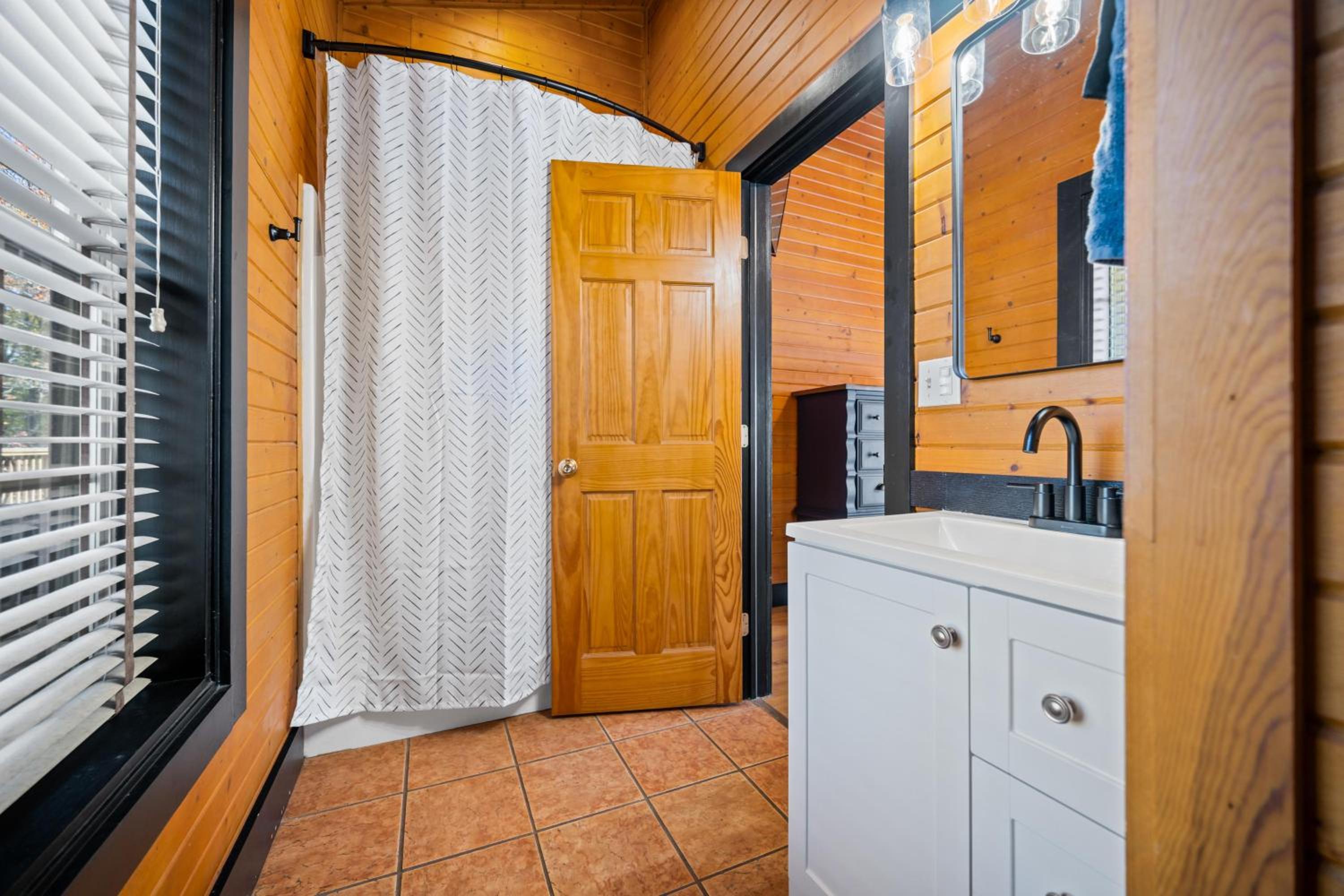 Liberty Log Cabin view 5