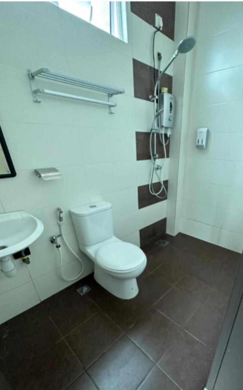 IMPIAN STAY #2 Semi Bungalow House view 4