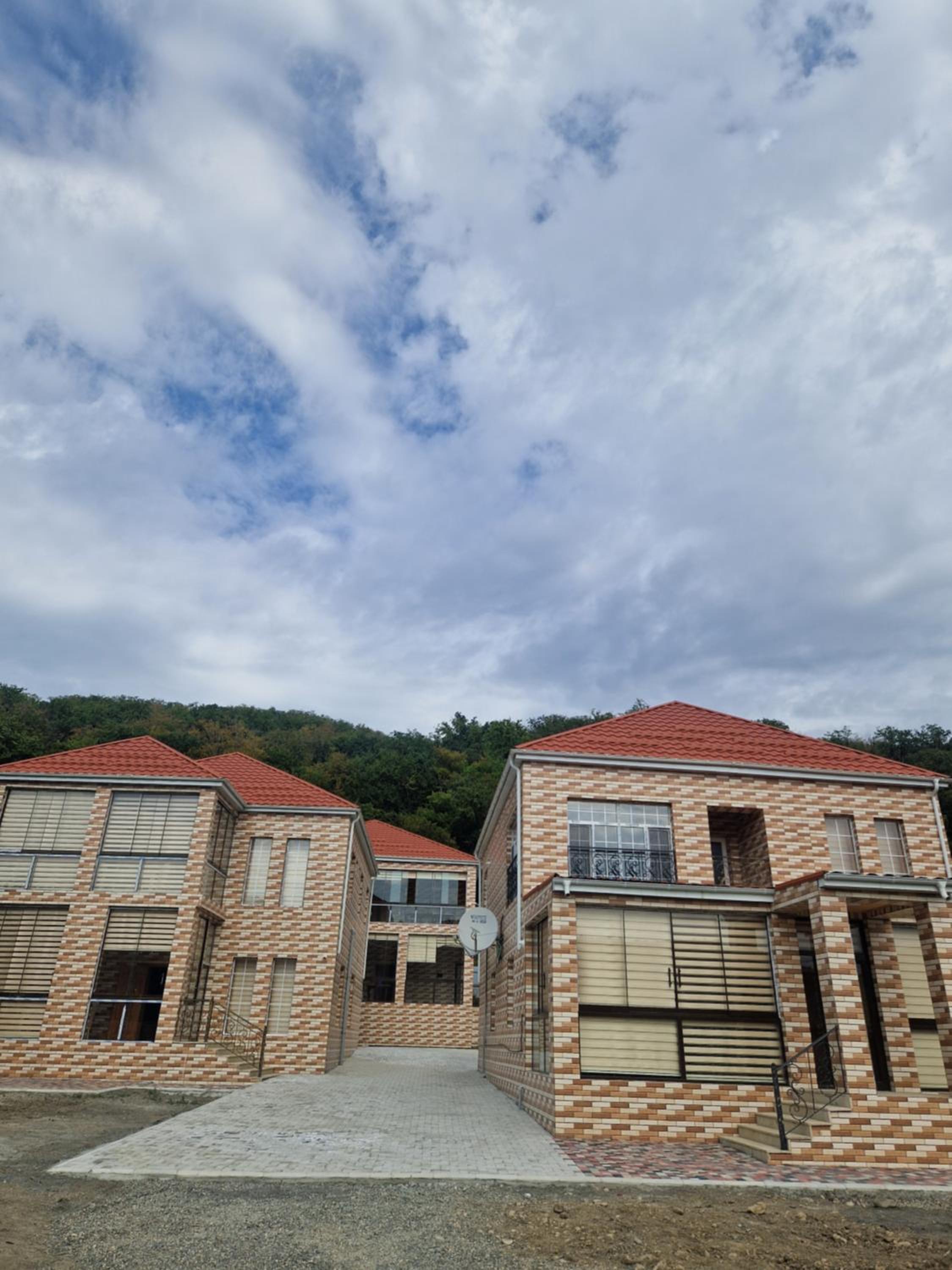 Trio Villas