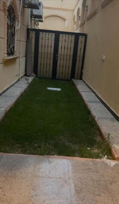 Apartment with private entrance
