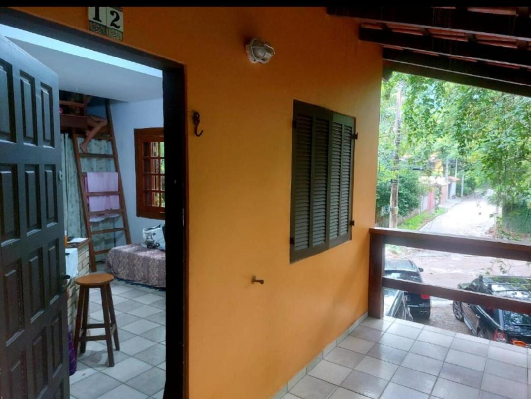 Chalé com 1 Quarto e Mezanino em Praia de Maresias