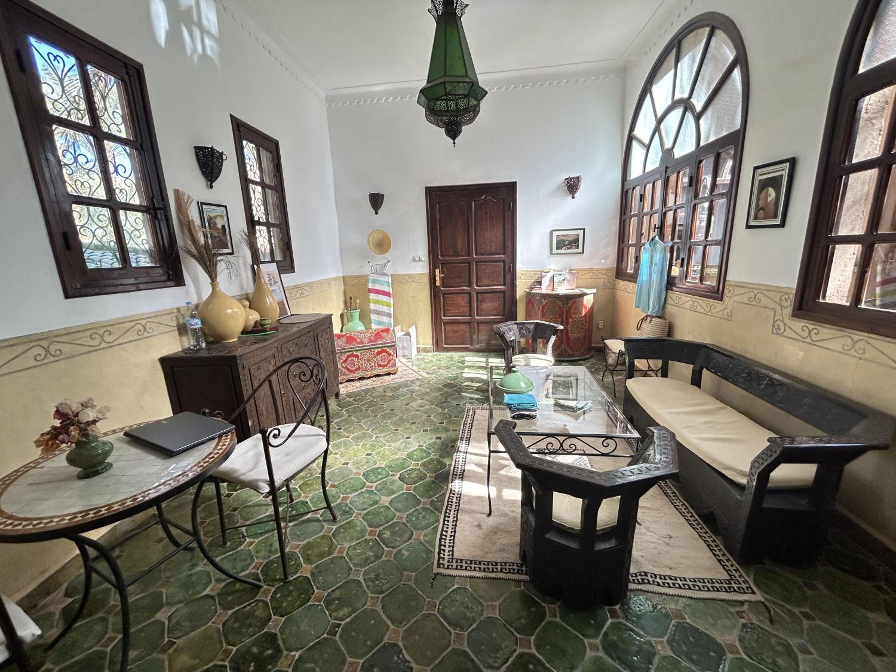 lounge