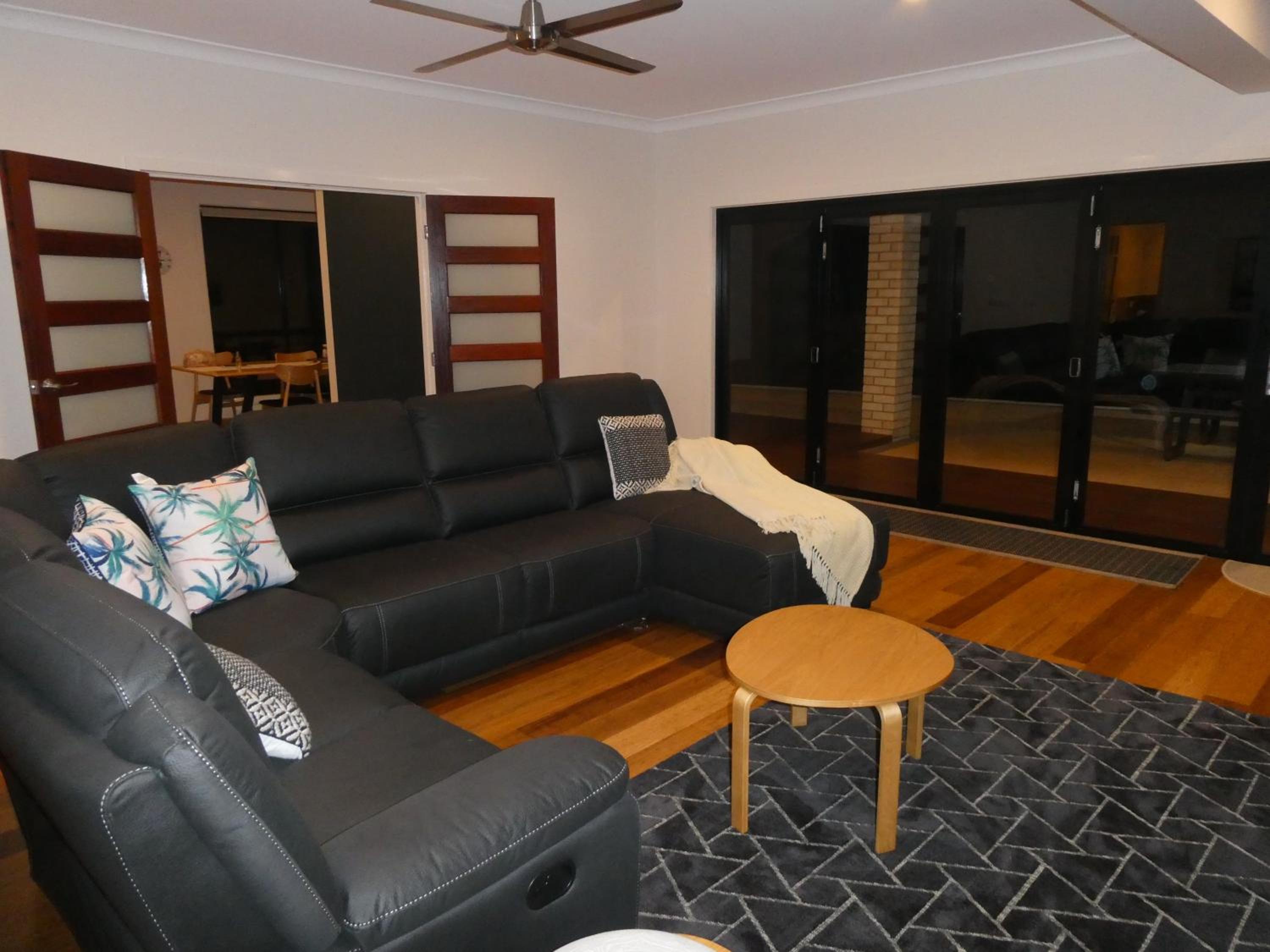 Tulka Waterfront Holiday Home
