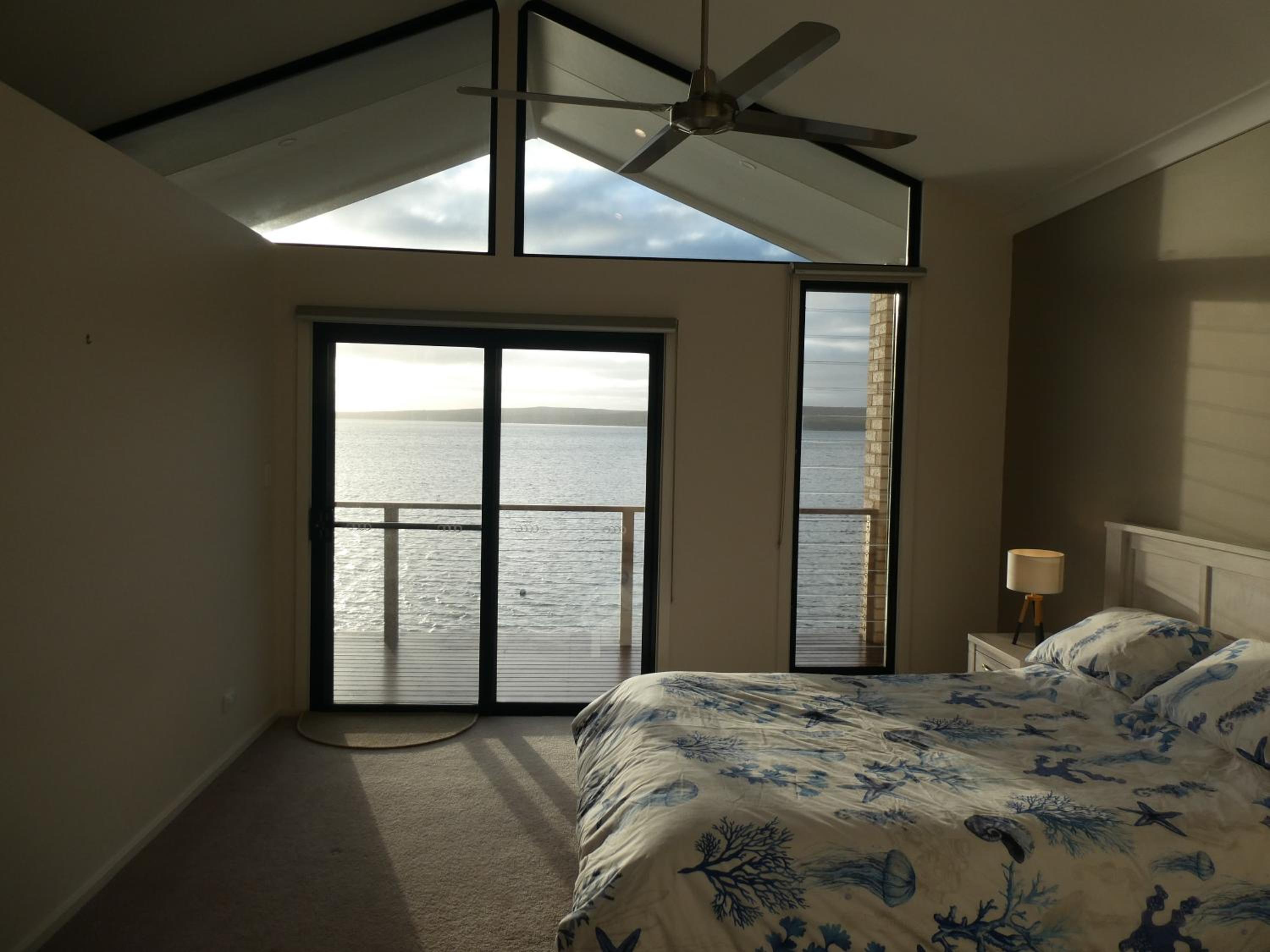 Tulka Waterfront Holiday Home