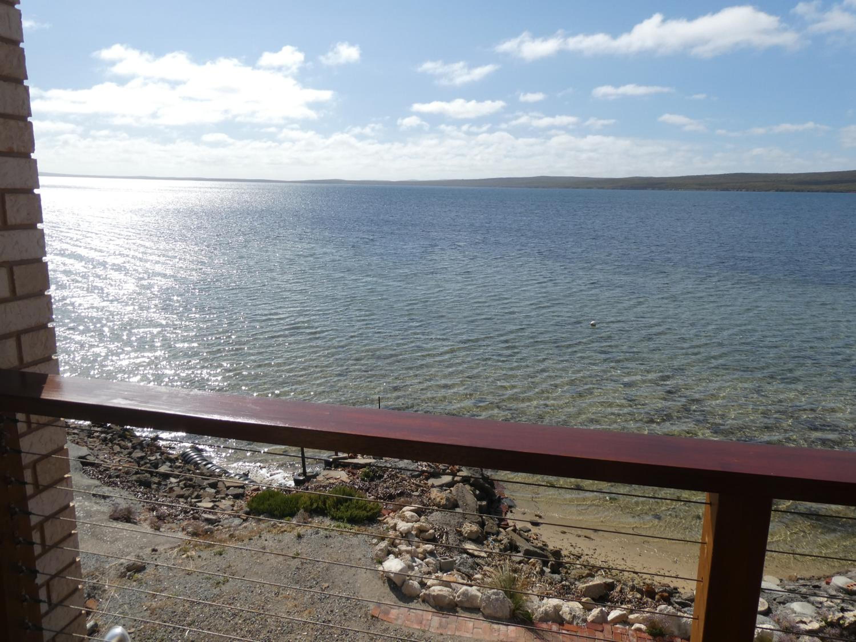 Tulka Waterfront Holiday Home