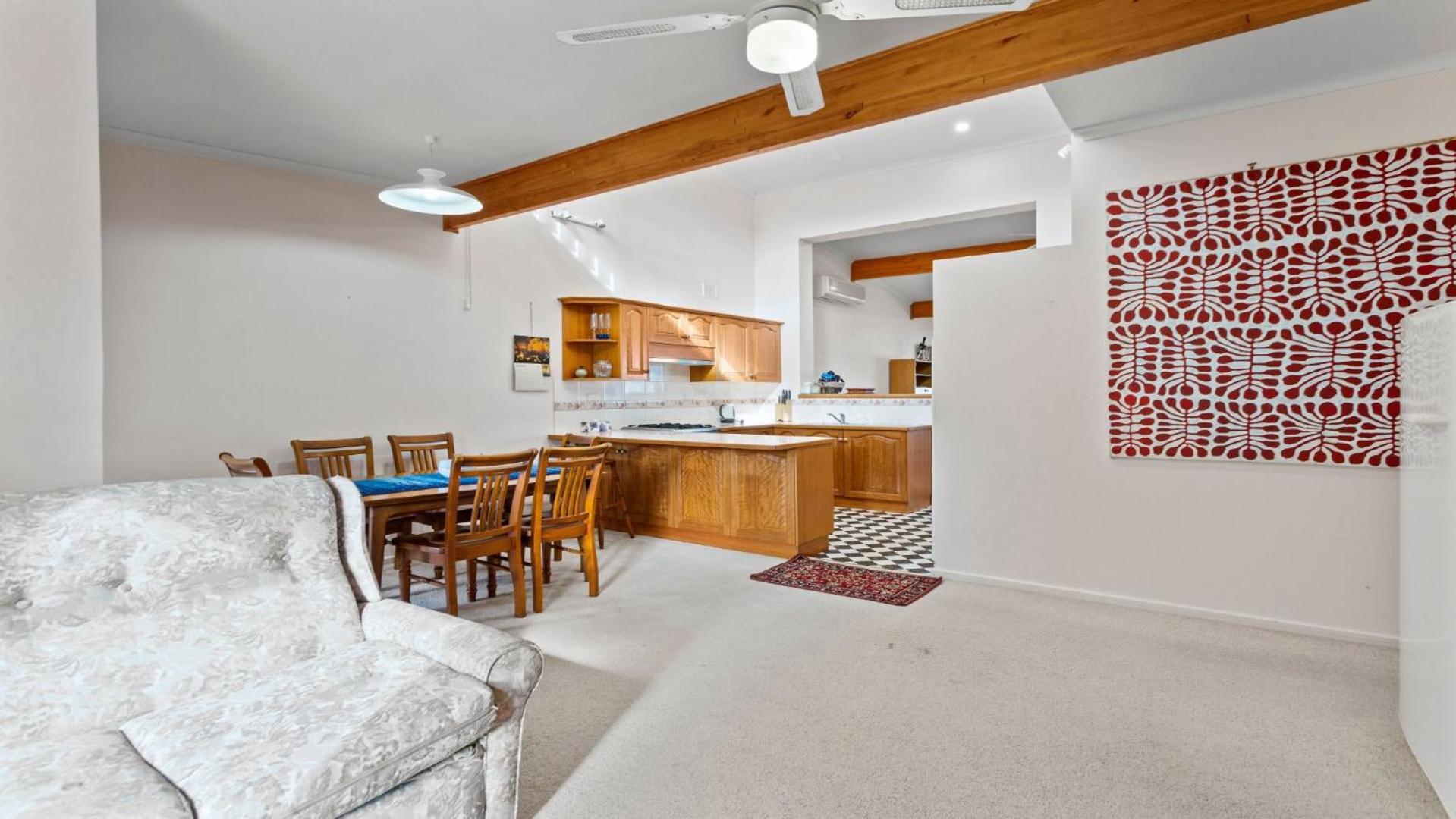 Coastal Drift - Escape To Coastal Bliss At This 3 - Bedroom Holiday Rental In Coffin Bay!