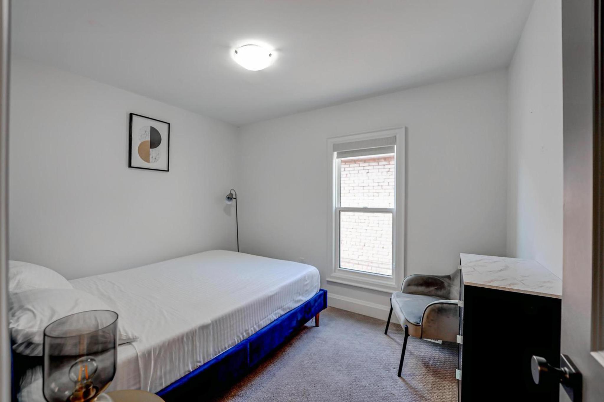 Beautiful modern 2Bdr sunny home with French decor