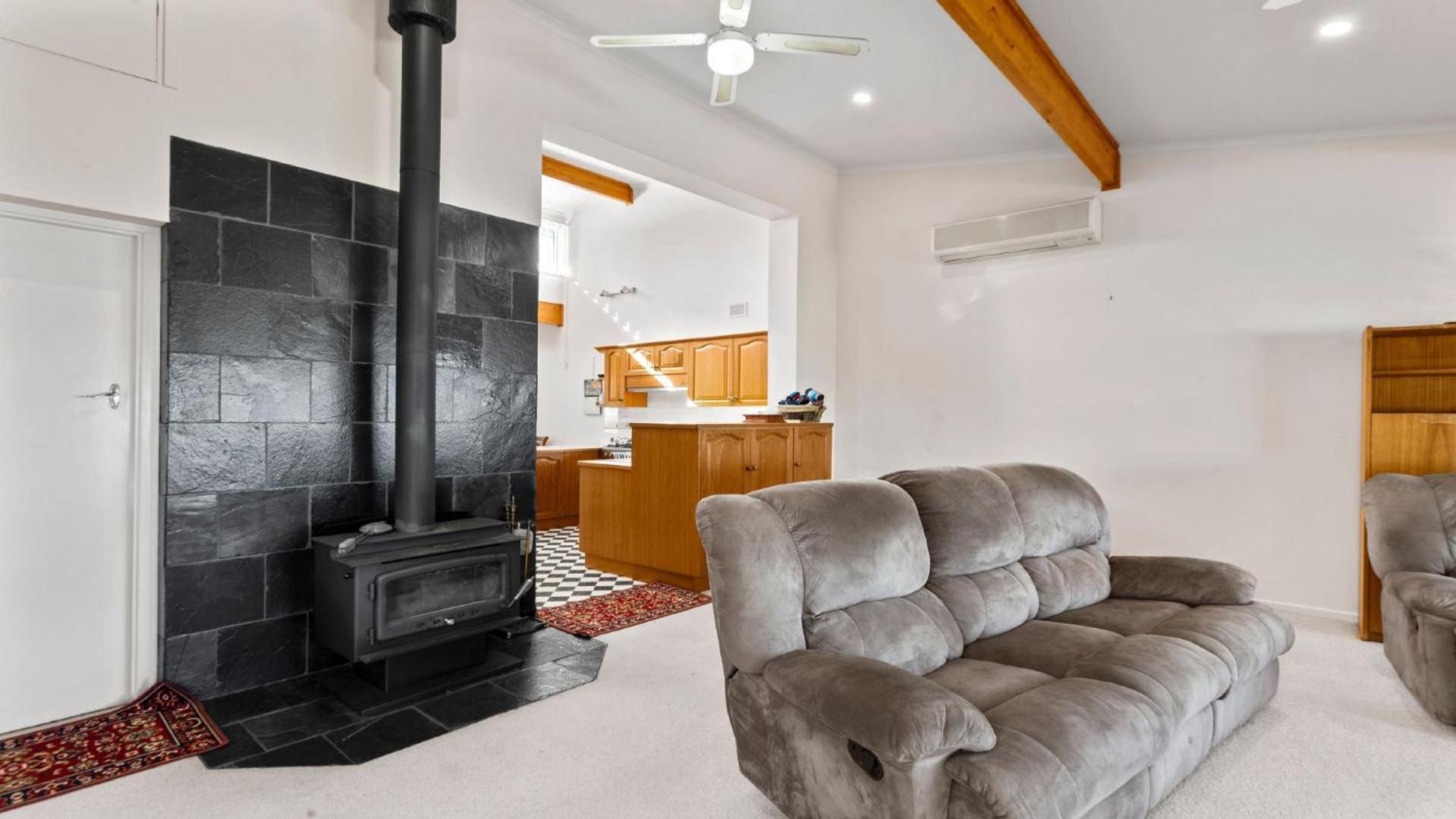 Coastal Drift - Escape To Coastal Bliss At This 3 - Bedroom Holiday Rental In Coffin Bay!