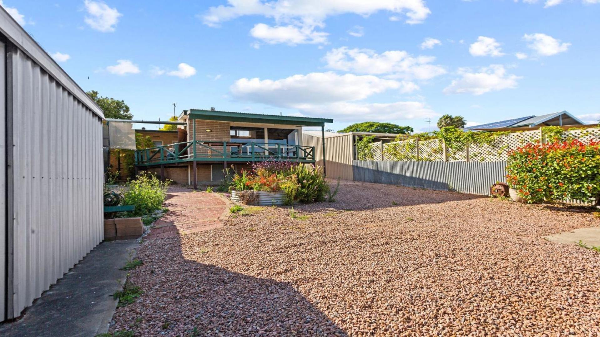 Coastal Drift - Escape To Coastal Bliss At This 3 - Bedroom Holiday Rental In Coffin Bay!