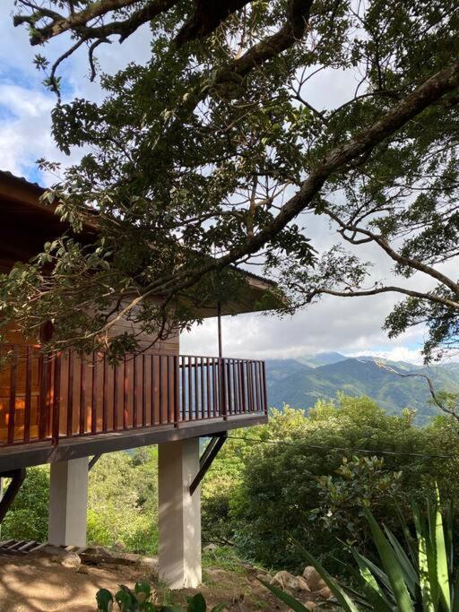 Cabina vista al valle Monteverde