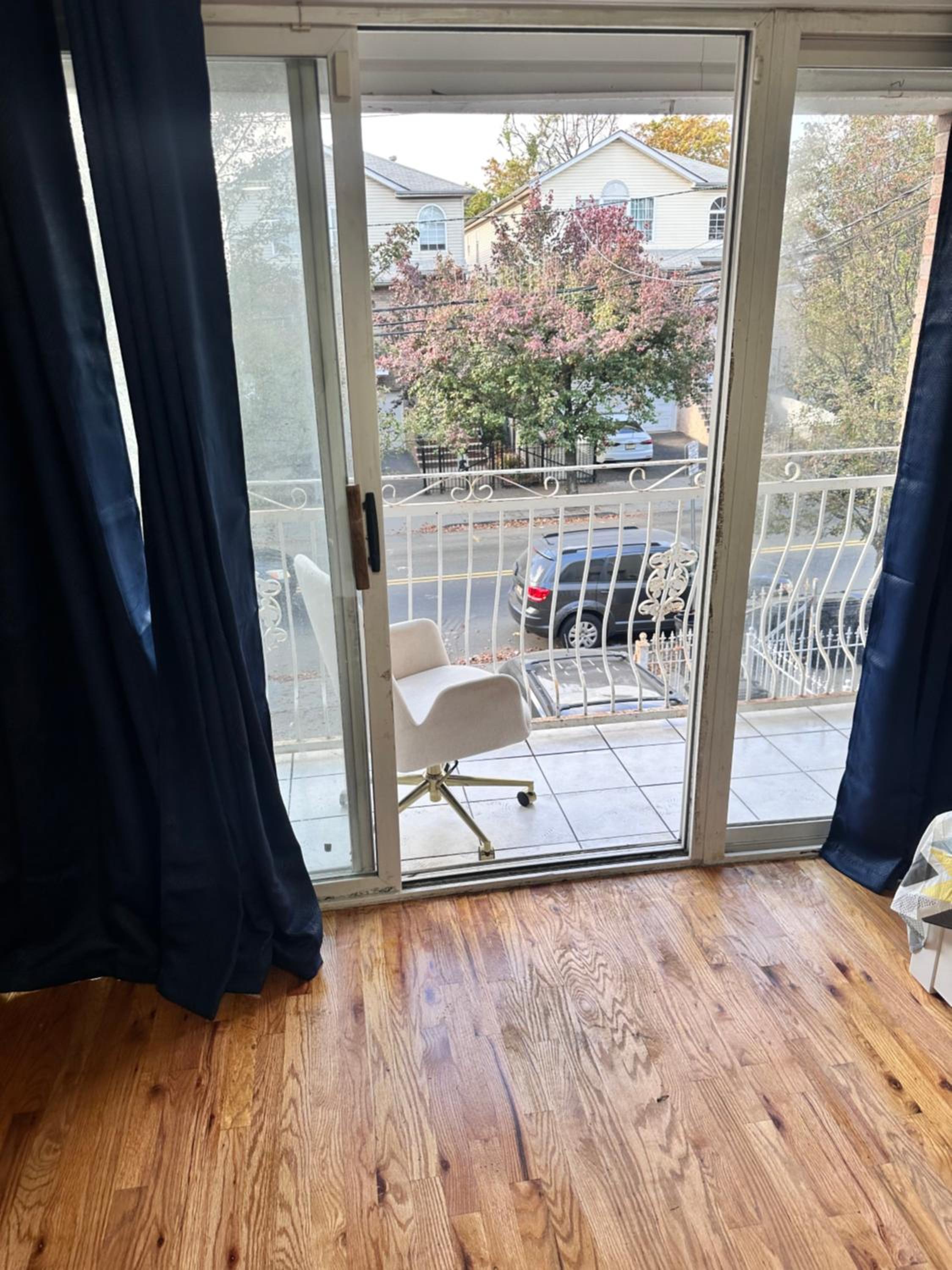 Cozy rooms with private balcony