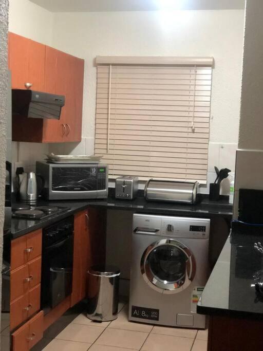 Cosy duplex in the heart of Midrand view 5