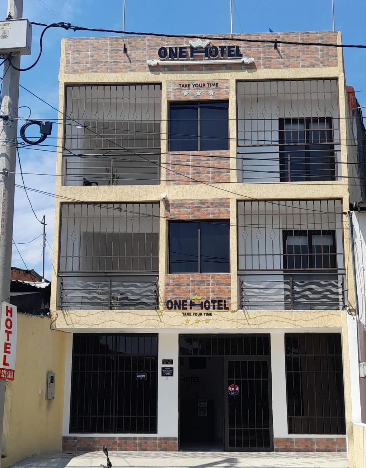 Hotel ONE HOTEL - Image 1