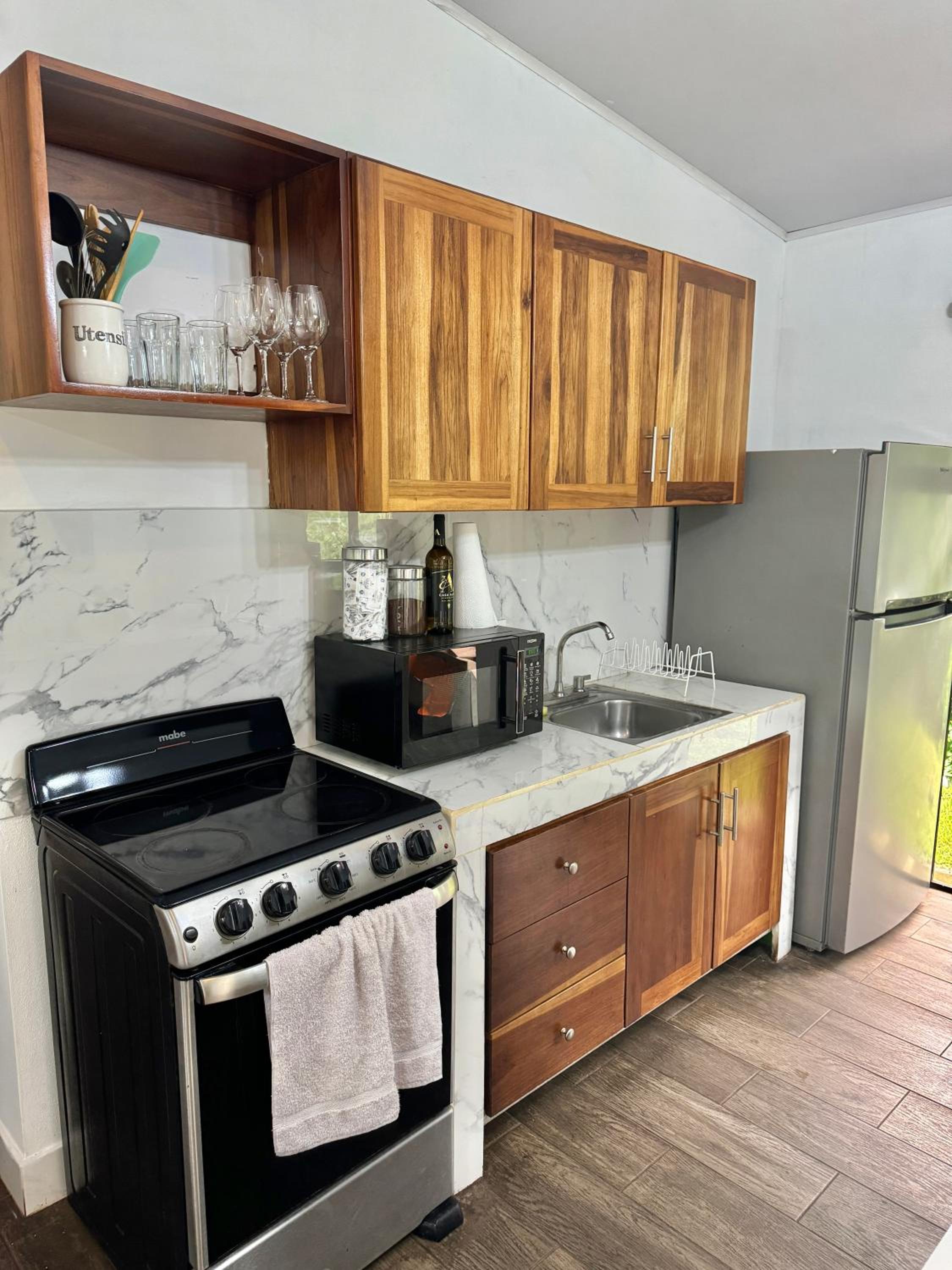 Casa en Ciudad Colón en medio de montañas