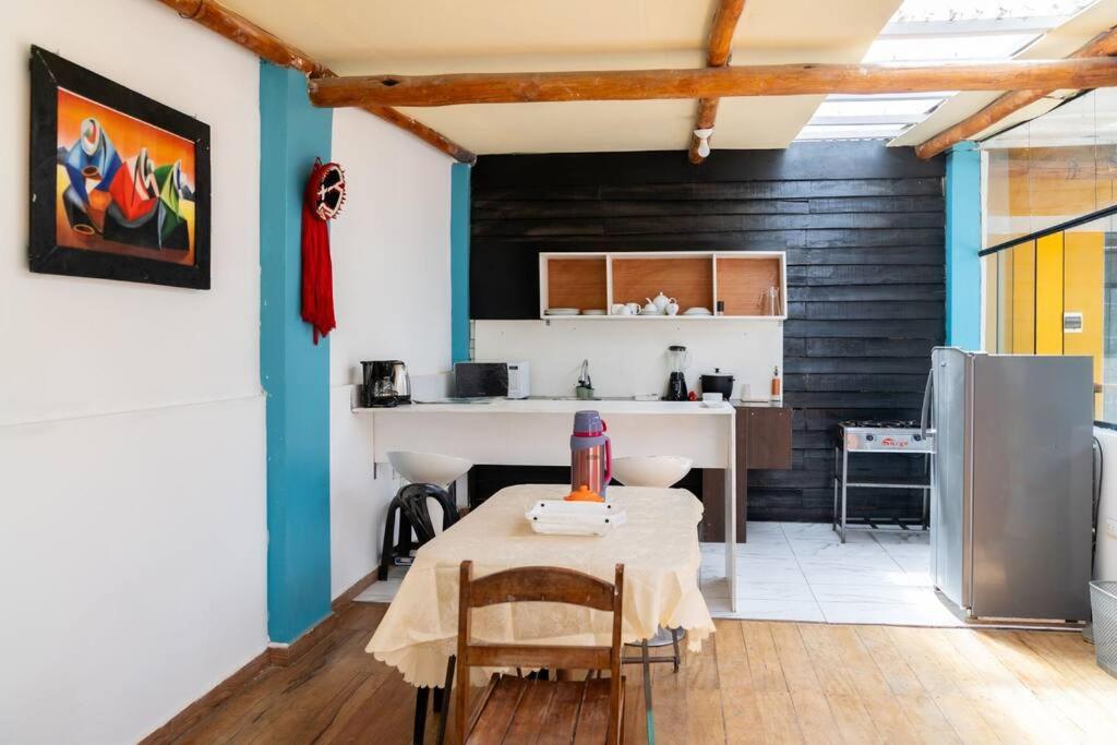 FlokyHouse