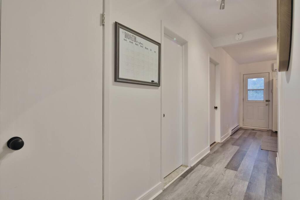 Modern 3-BR Home Free Parking Next to Metro