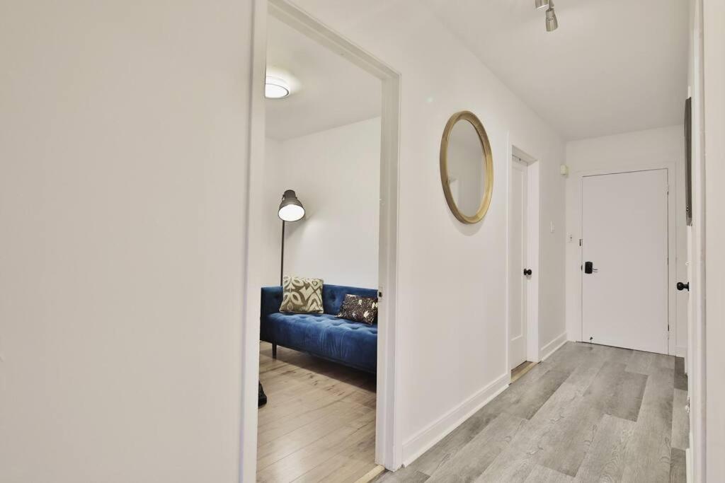 Modern 3-BR Home Free Parking Next to Metro
