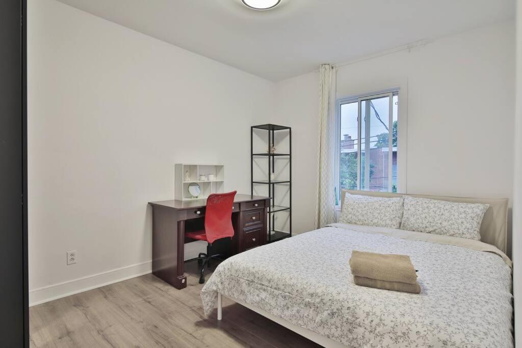 Modern 3-BR Home Free Parking Next to Metro
