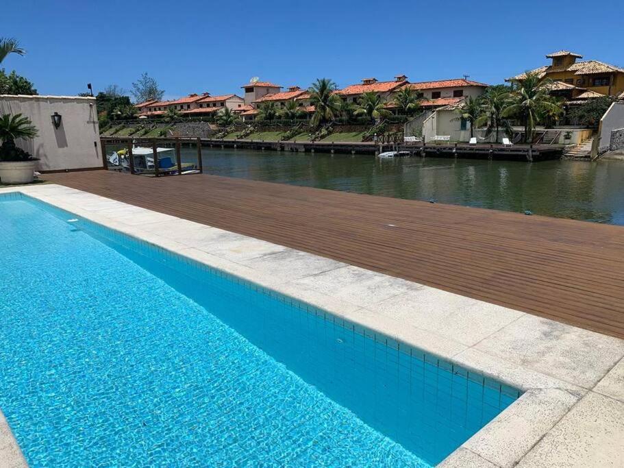 Espetacular Casa no canal da marina em Búzios