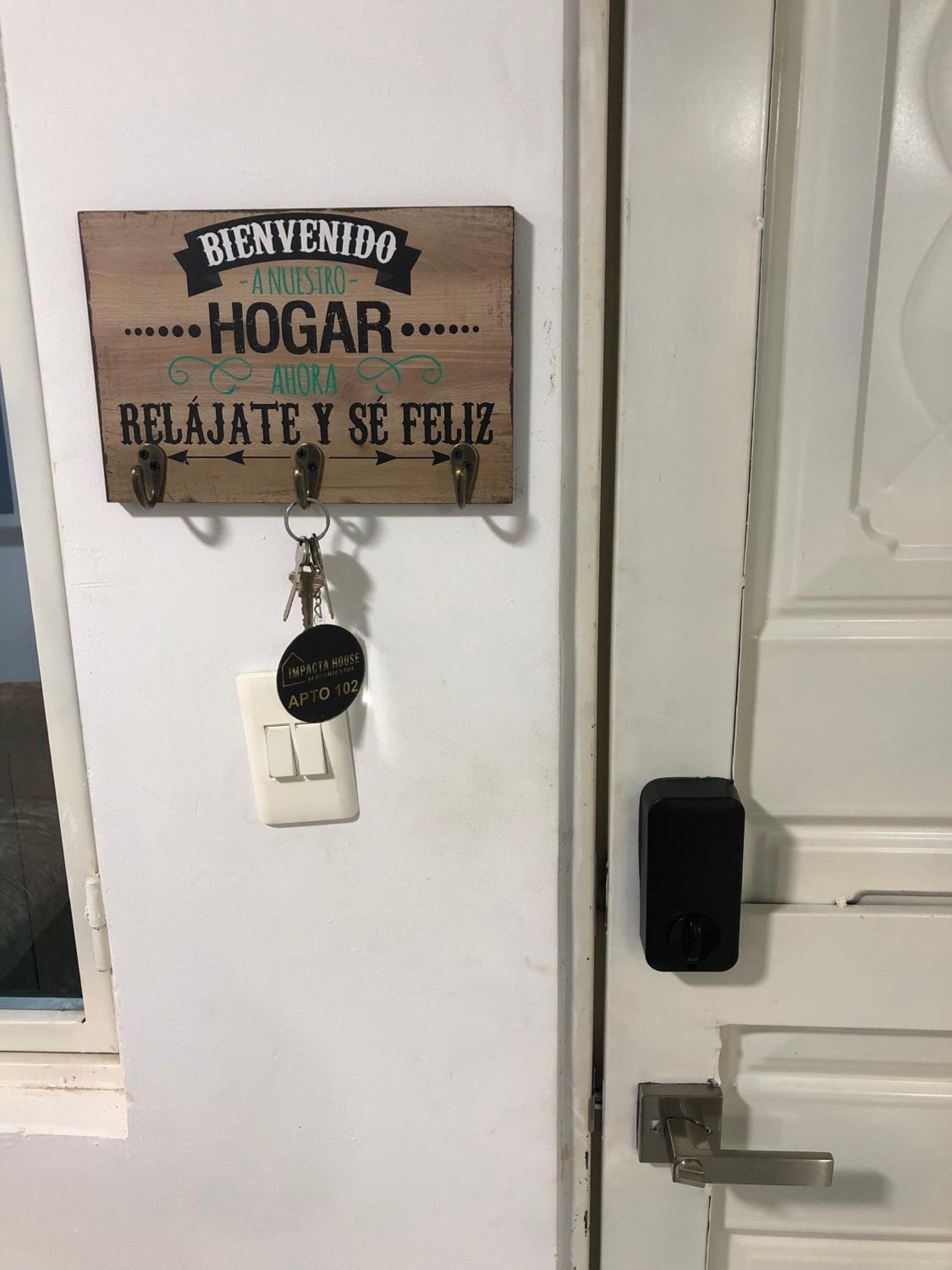 Acogedor y Amplio Apartamento 102 El Jardin