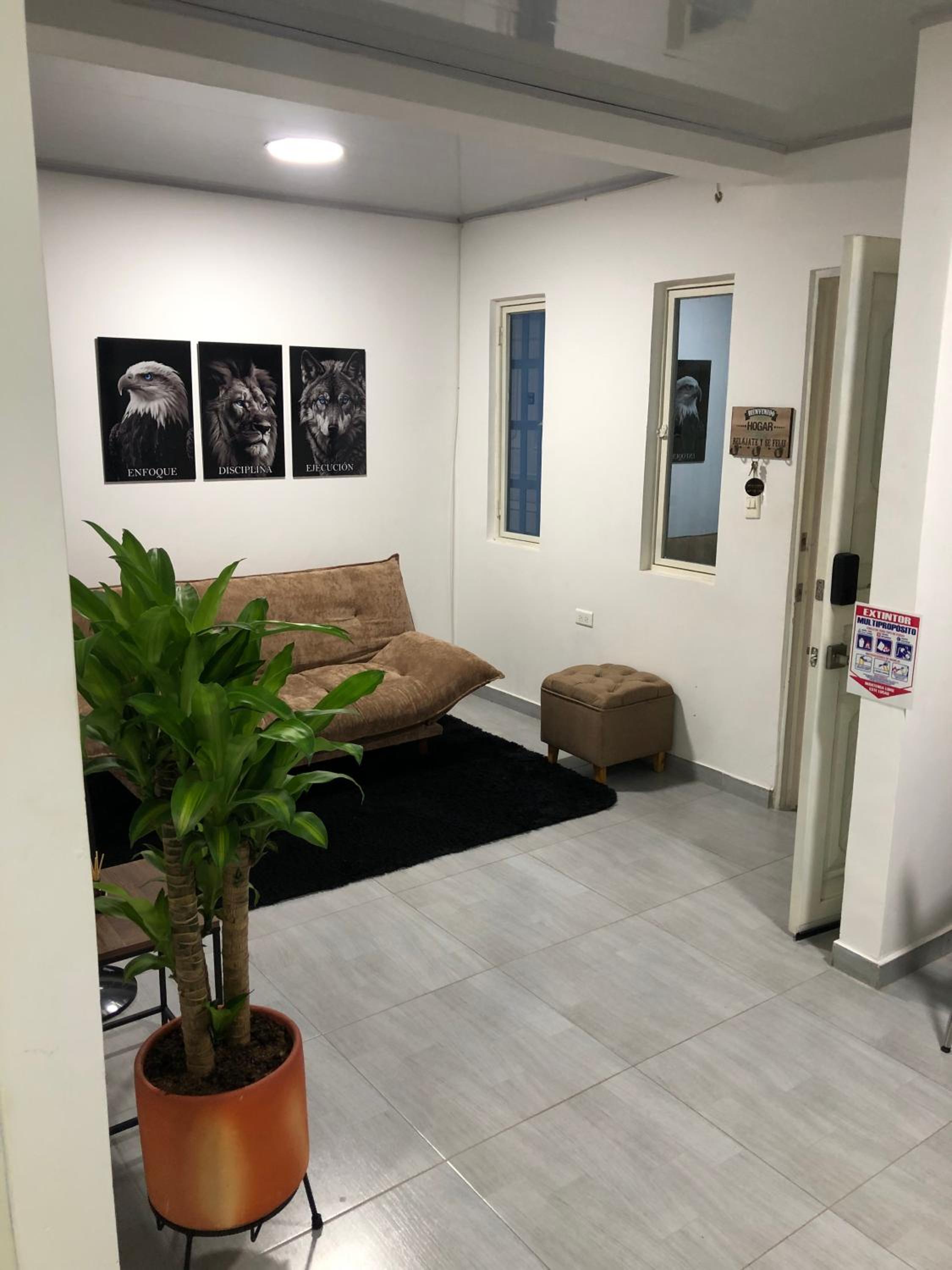 Acogedor y Amplio Apartamento 102 El Jardin